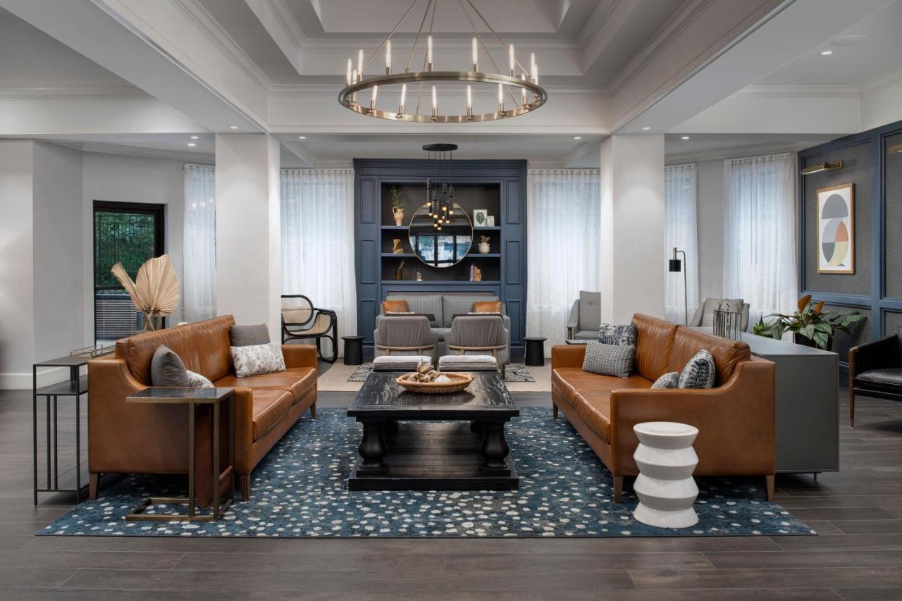Courtyard By Marriott Downtown - Historic District 3*